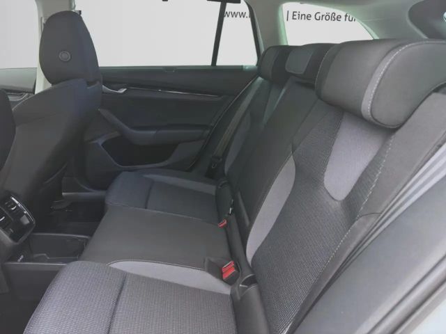 Skoda Octavia Combi Selection