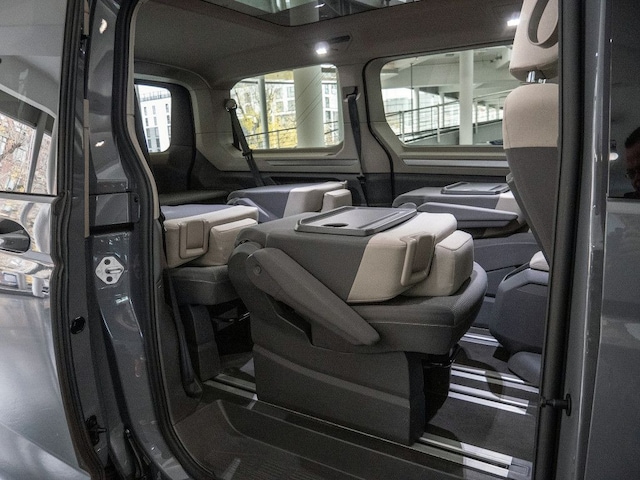 Volkswagen Multivan 2.0 TSI DSG Lang Life T7