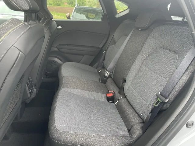 Renault Captur EDC Hybrid Techno