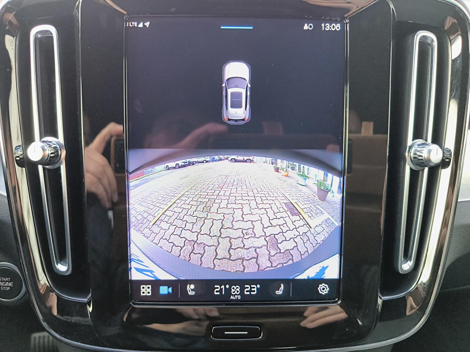 Volvo XC40 B3 Benzin ACC / BLIS / AHK