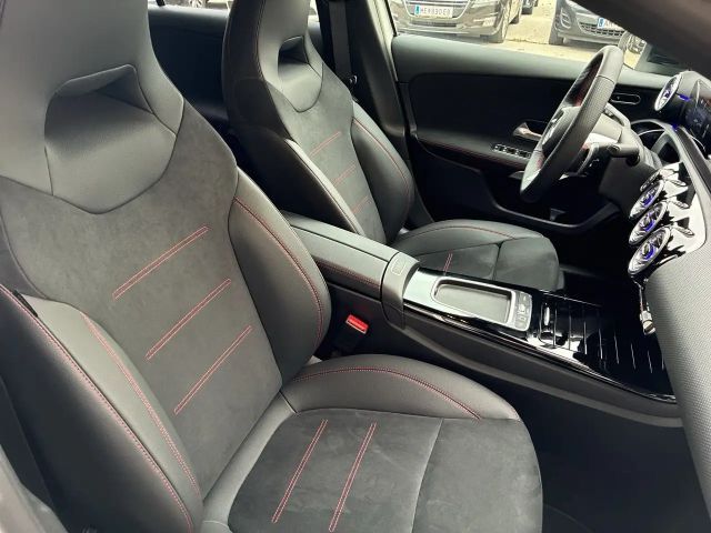 Mercedes-Benz A 180 AMG Line Hatchback