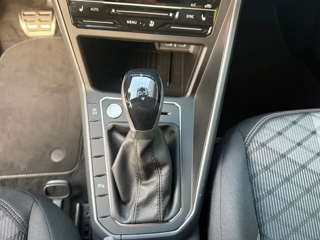 Volkswagen Taigo 1.0 TSI DSG R-Line