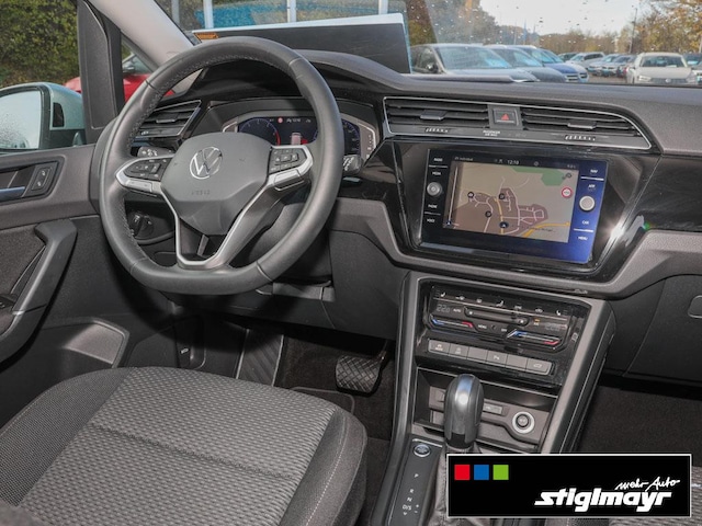 Volkswagen Touran 1.5 TSI DSG R-Line