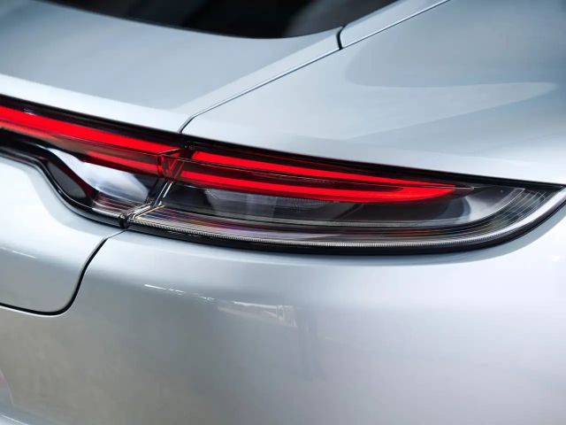 Porsche Panamera 4 E-Hybrid