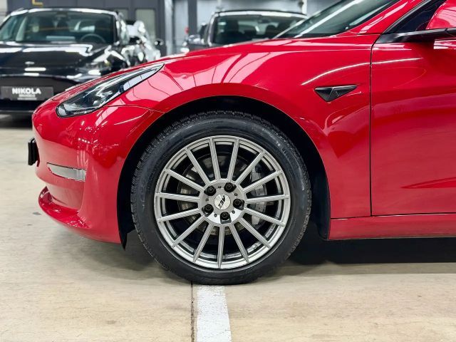Tesla Model 3 AWD Long Range