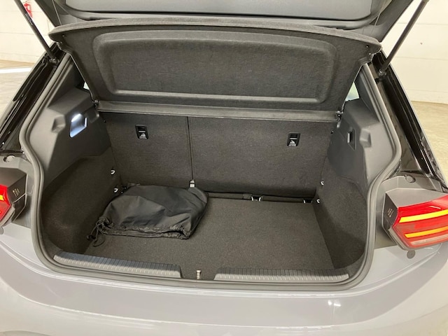 Volkswagen ID.3 146PS ACC.AREA-VIEW.NAVI.LED.APP-C.LKRD-HZG.SHZ