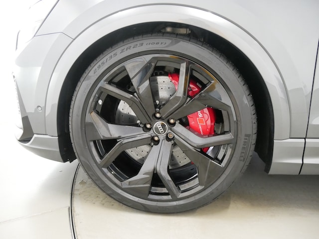 Audi RS Q8 Quattro