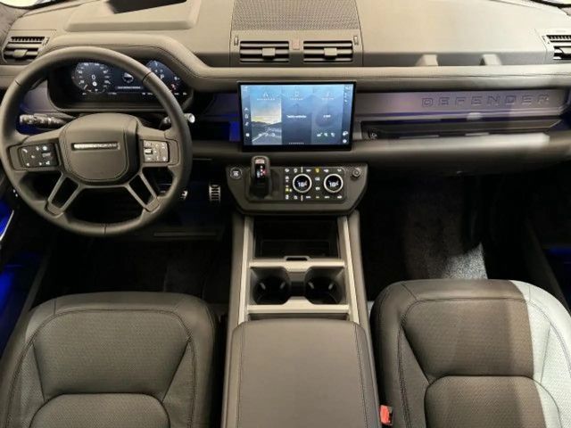 Land Rover Defender 110 Black Pack