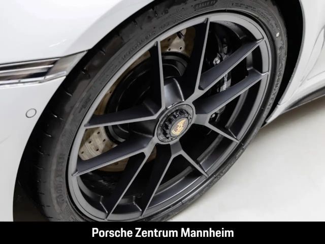 Porsche 992 4 Cabrio Carrera GTS