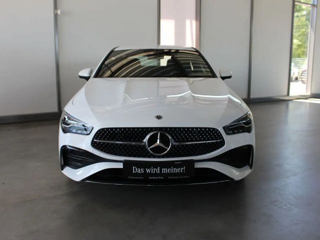 Mercedes-Benz CLA 200 AMG Line Coupé Premium