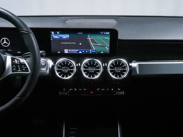 Mercedes-Benz EQB 300 4MATIC