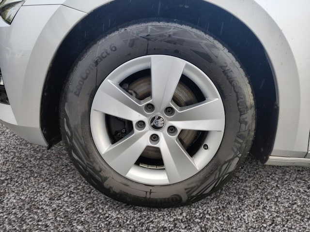 Skoda Superb 2.0 TDI Ambition Combi
