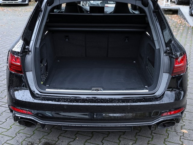 Audi RS4 Avant Quattro