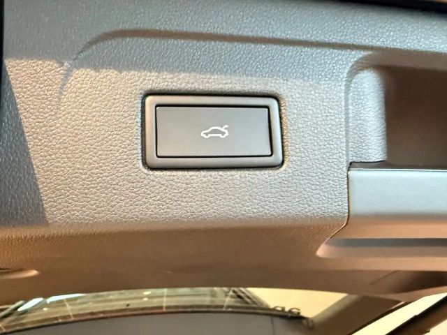 Volkswagen Touran BMT DSG Highline