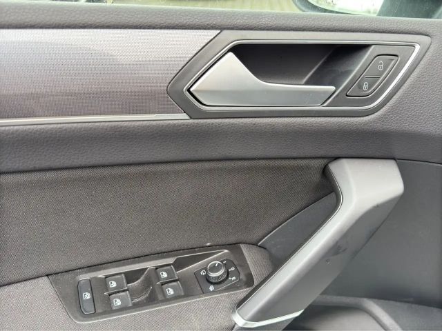 Volkswagen Touran 2.0 TDI DSG R-Line