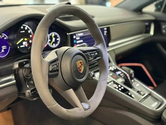 Porsche Panamera 4 E-Hybrid