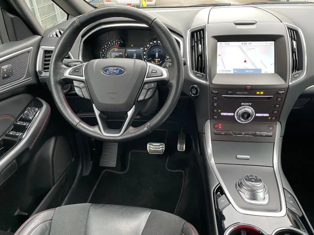 Ford S-Max ST Line