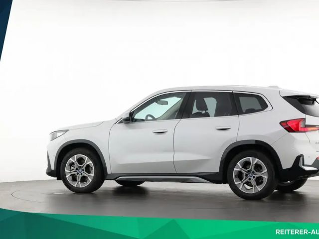BMW iX1 xDrive30