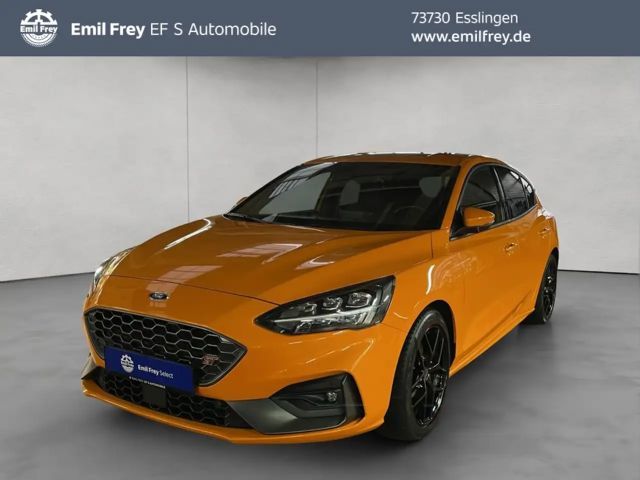 Ford Focus EcoBoost ST Line