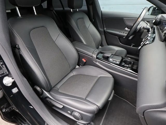 Mercedes-Benz CLA 220 CLA 220 d Shooting Brake