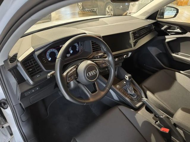 Audi A1 1.0 TFSI Allstreet S-Tronic