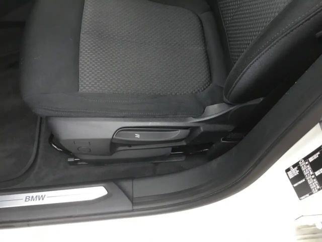 BMW 116 116i 5-deurs Sedan