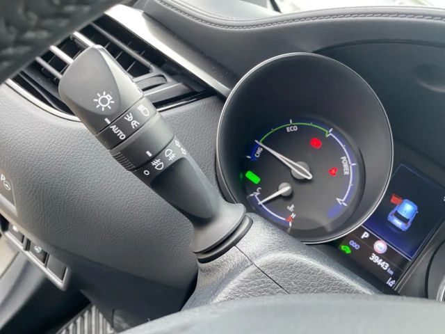 Toyota C-HR Hybride Team D