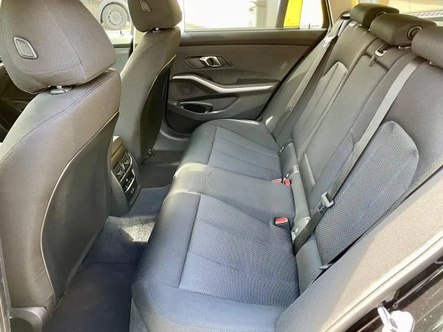 BMW 320 320d Touring