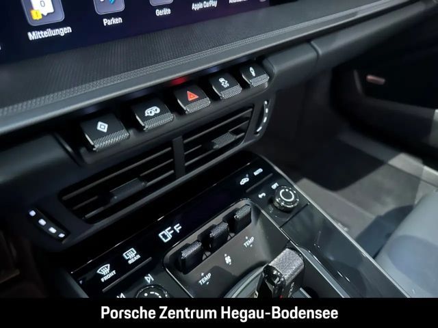 Porsche 992 Cabrio Carrera