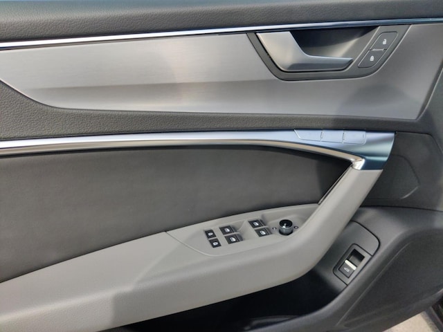 Audi S6 Avant Quattro