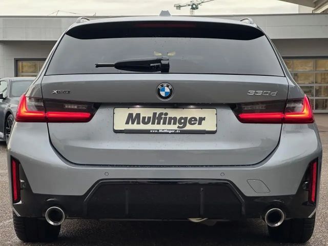 BMW 330 330d M-Sport Touring xDrive
