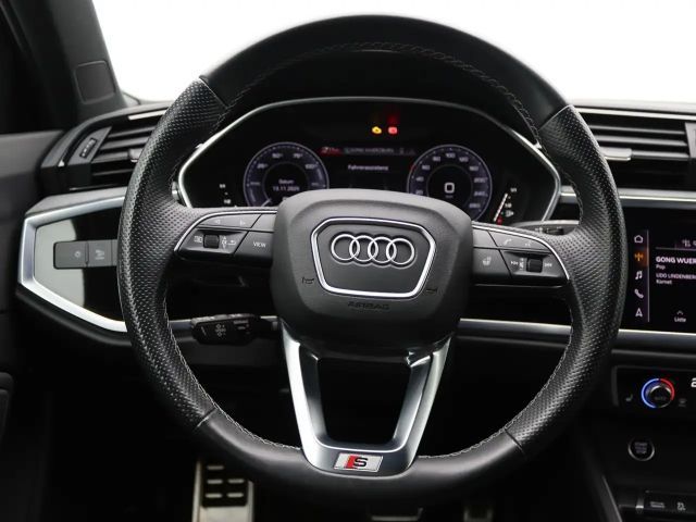 Audi Q3 S-Line S-Tronic