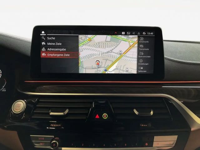 BMW 530 530d Luxury Line Sedan xDrive