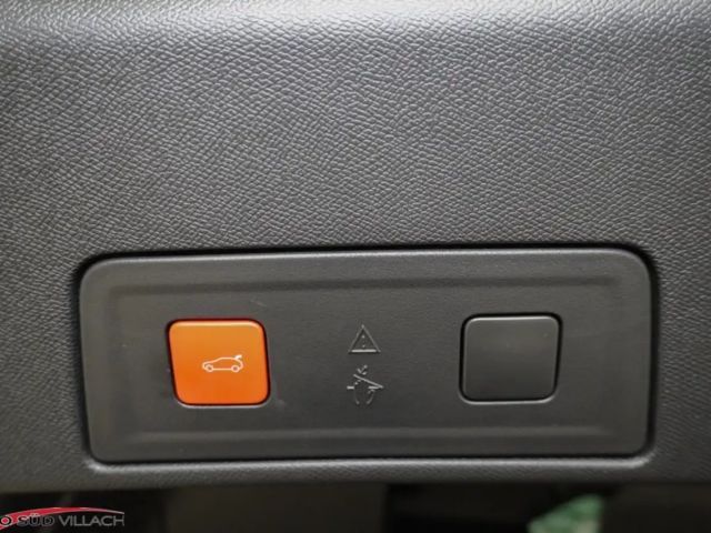 Peugeot 508 EAT8 Hybrid4