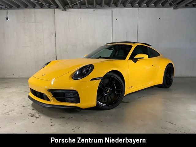 Porsche 992 4 Carrera Coupé GTS