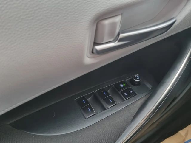 Toyota Corolla Active