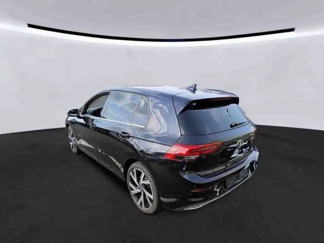 Volkswagen Golf 1.5 eTSI DSG Golf VIII Style