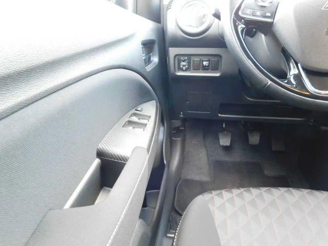 Mitsubishi Space Star Star