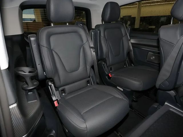 Mercedes-Benz V 300 AMG Line