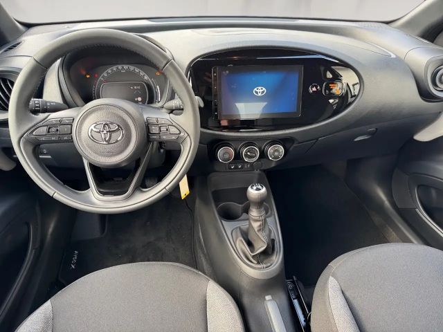 Toyota Aygo X 1.0 VVT-i Business Hatchback