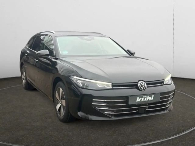 Volkswagen Passat 1.5 eTSI Business DSG Variant