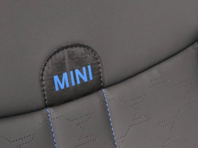 MINI Countryman E AUT | CAMERA | HUD | S |