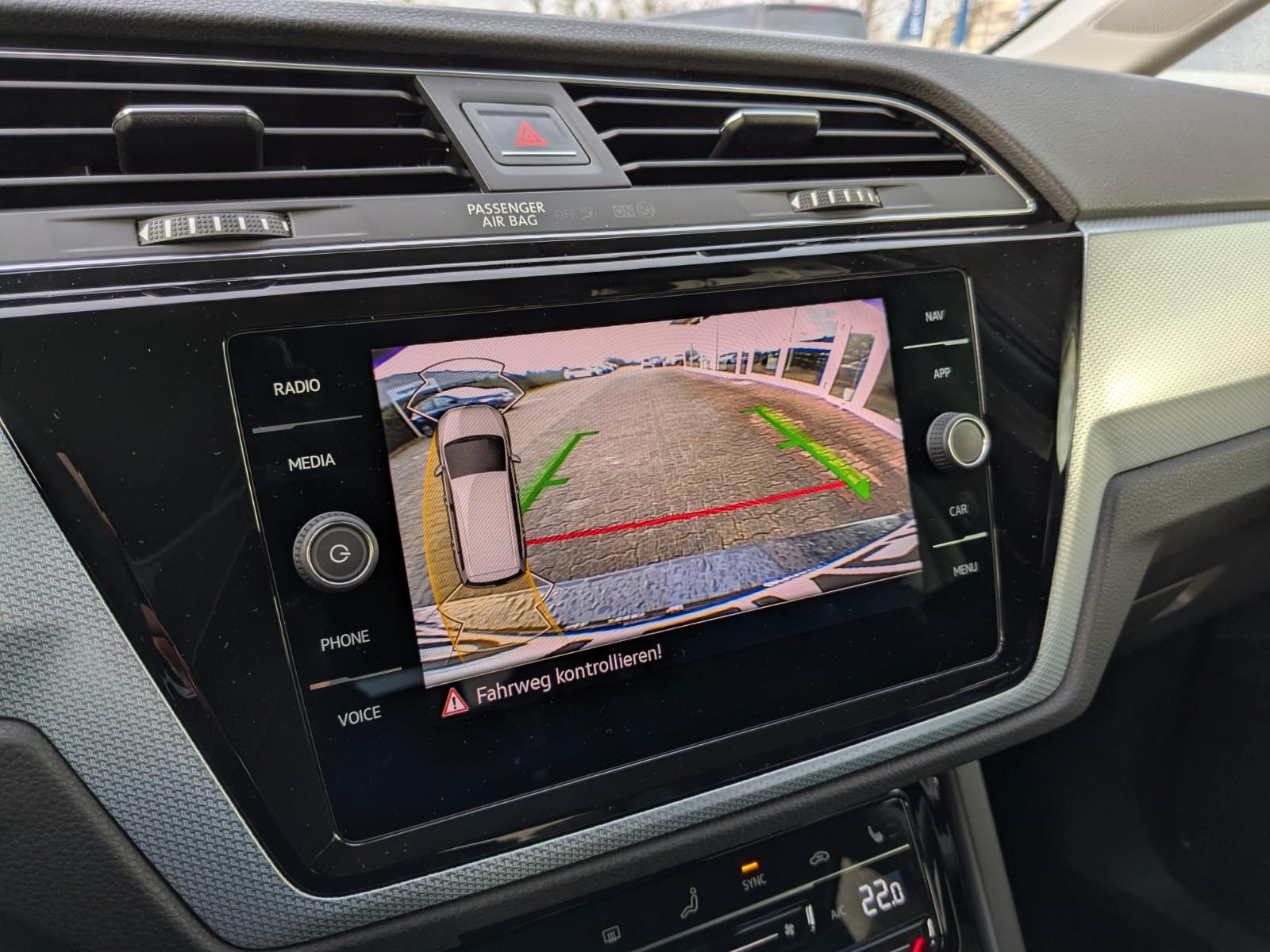 Volkswagen Touran DSG IQ.Drive