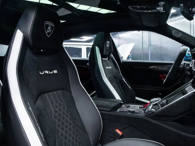 Lamborghini Urus Performante