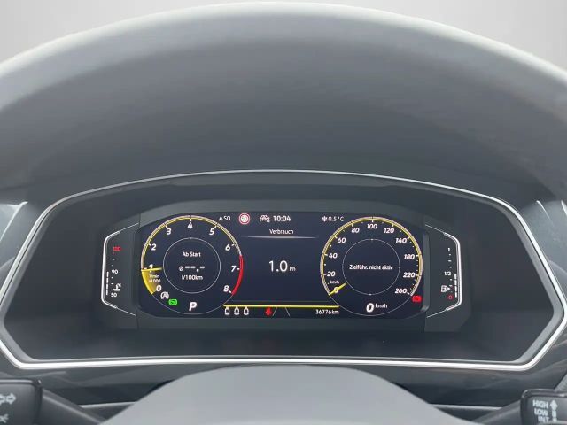 Volkswagen Tiguan 1.5 TSI DSG R-Line