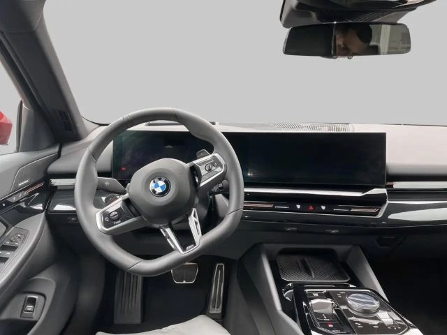 BMW 520 520i M-Sport Sedan