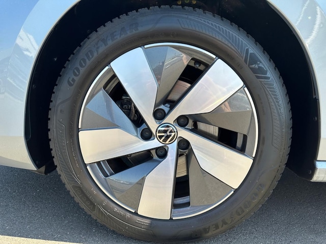 Volkswagen Passat 1.5 eTSI DSG IQ.Drive