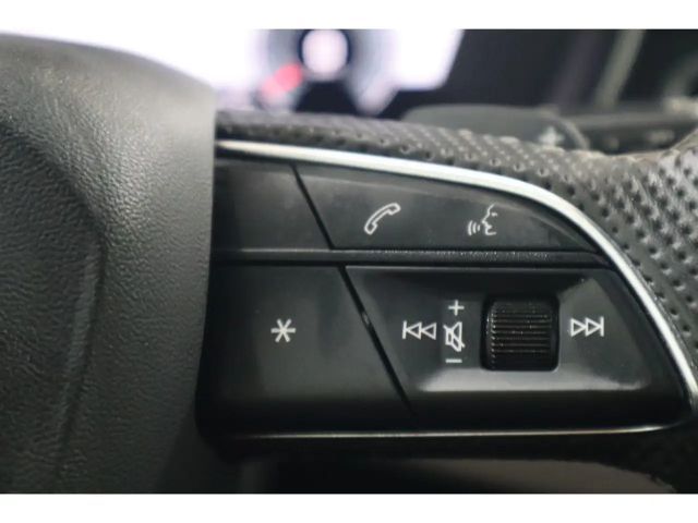 Audi A4 40 TDI Avant S-Line