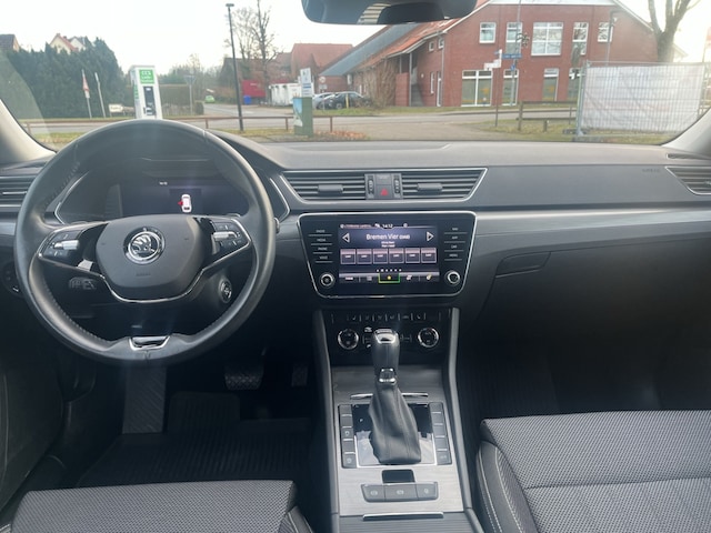 Skoda Superb 2.0 TDI Combi Style Style