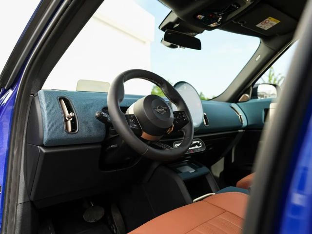 MINI Cooper Countryman Countryman C Favoured-T Paket XL AHK PanoDach